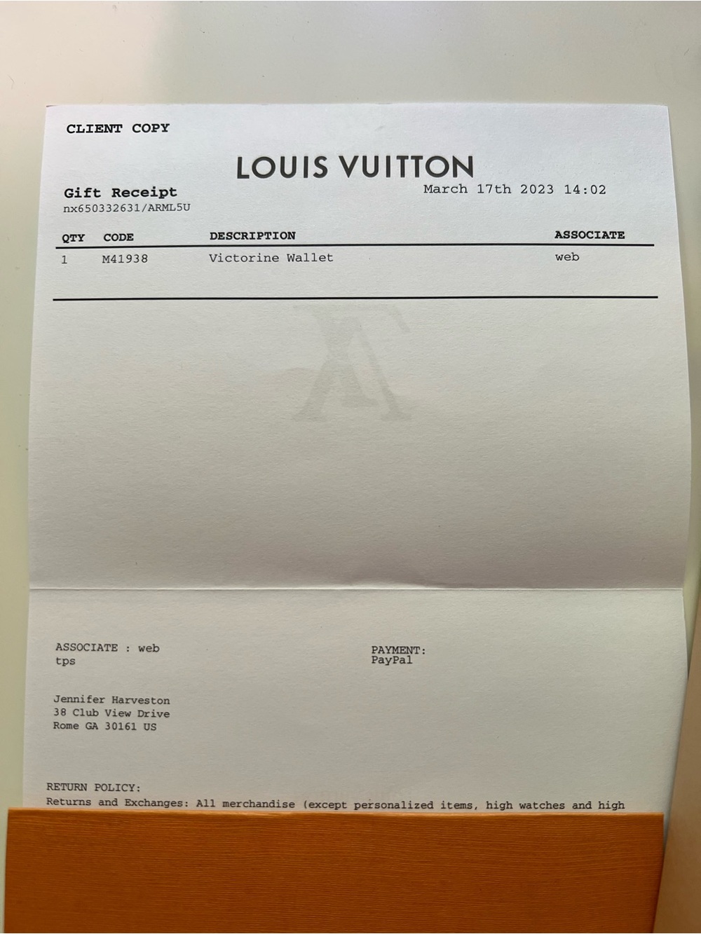 LOUIS VUITTON Victorine Wallet Monogram Fuchsia Interior MSRP $605 - Picture 15 of 16